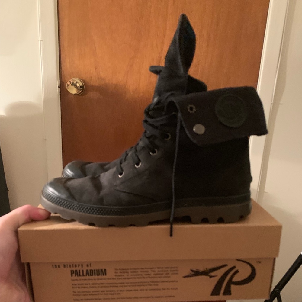 Palladium Baggy Gusset